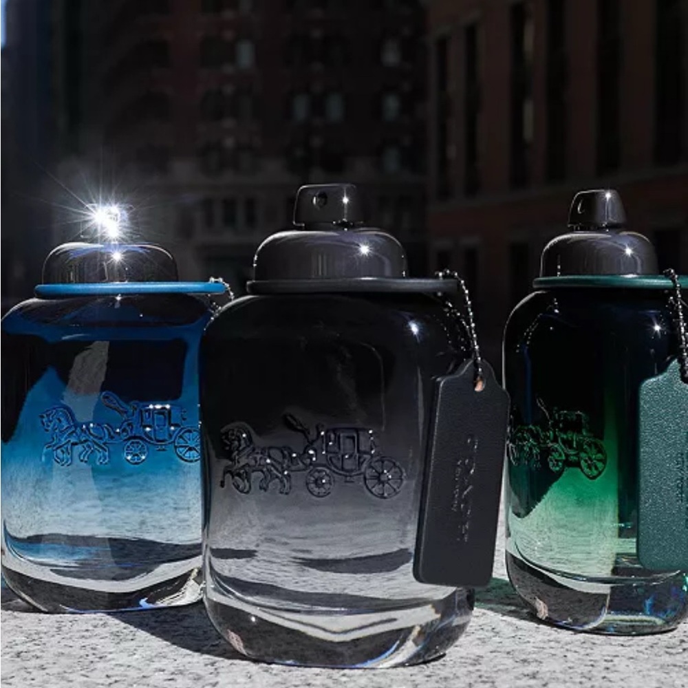 New 2020 Coach NewYork Blue Gradient Perfume Bottle e60ML 2FL.Oz . - Picture 4 of 13